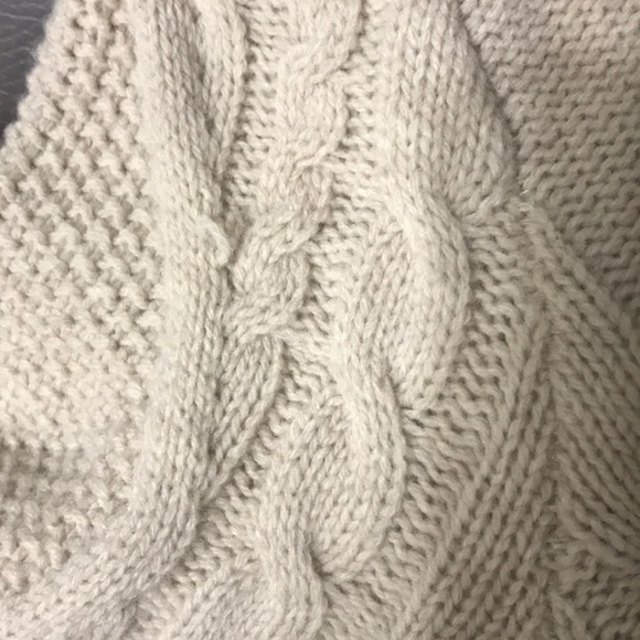 Anthropologie Guinevere Lambwool Sweater - Picture 8 of 8